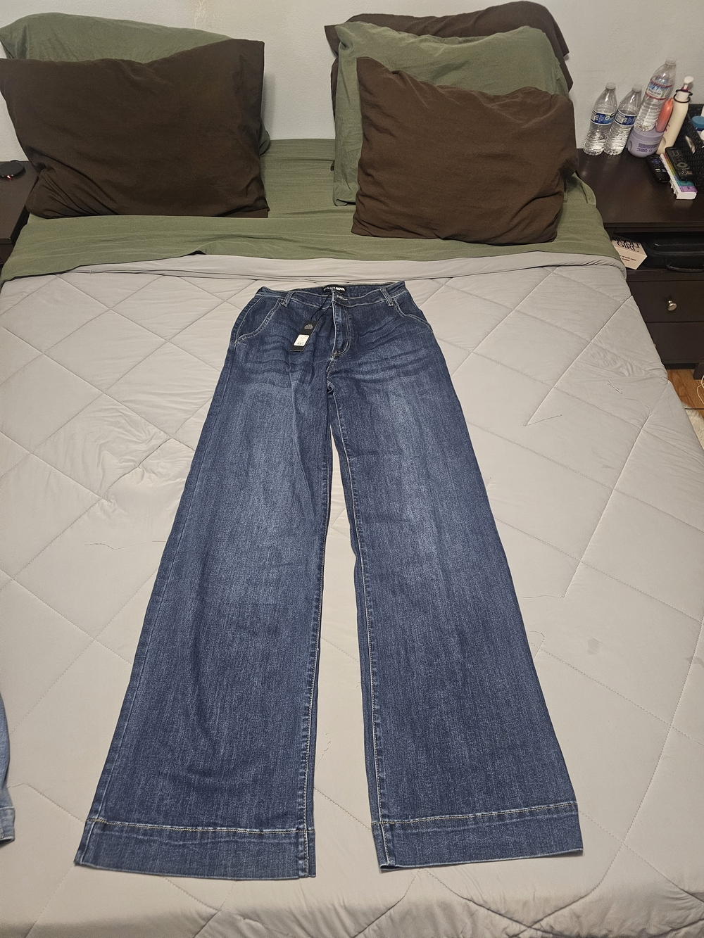 Fashion Nova Women's Dark Blue Wide Leg Flare Jeans